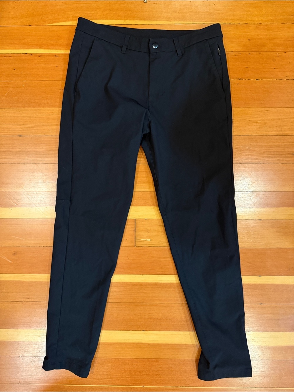 Lululemon men’s chino pants